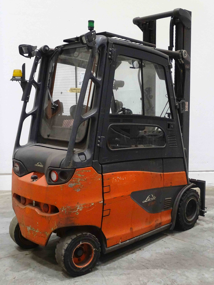 Linde E30HL-01/600 - رافعة شوكية كهربائية: صور 2 Linde E30HL-01/600 - رافعة شوكية كهربائية: صور 2