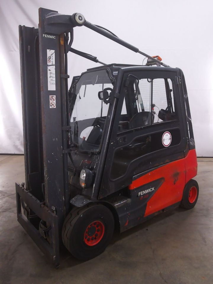 Linde E30L-01 - رافعة شوكية كهربائية: صور 1 Linde E30L-01 - رافعة شوكية كهربائية: صور 1