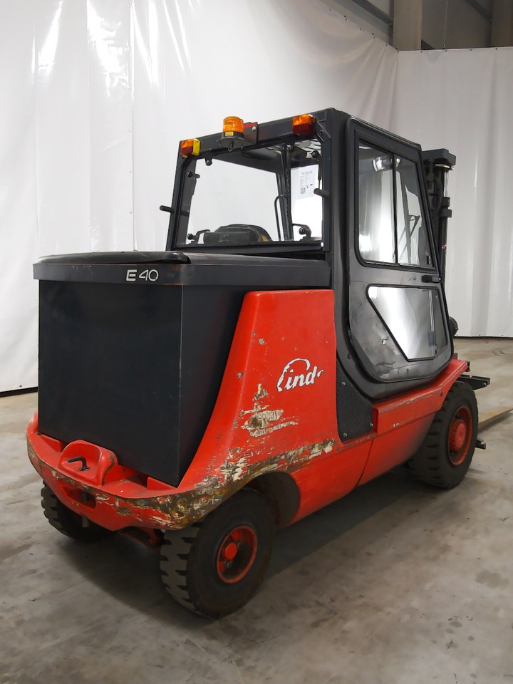 Linde E40P - رافعة شوكية كهربائية: صور 2 Linde E40P - رافعة شوكية كهربائية: صور 2