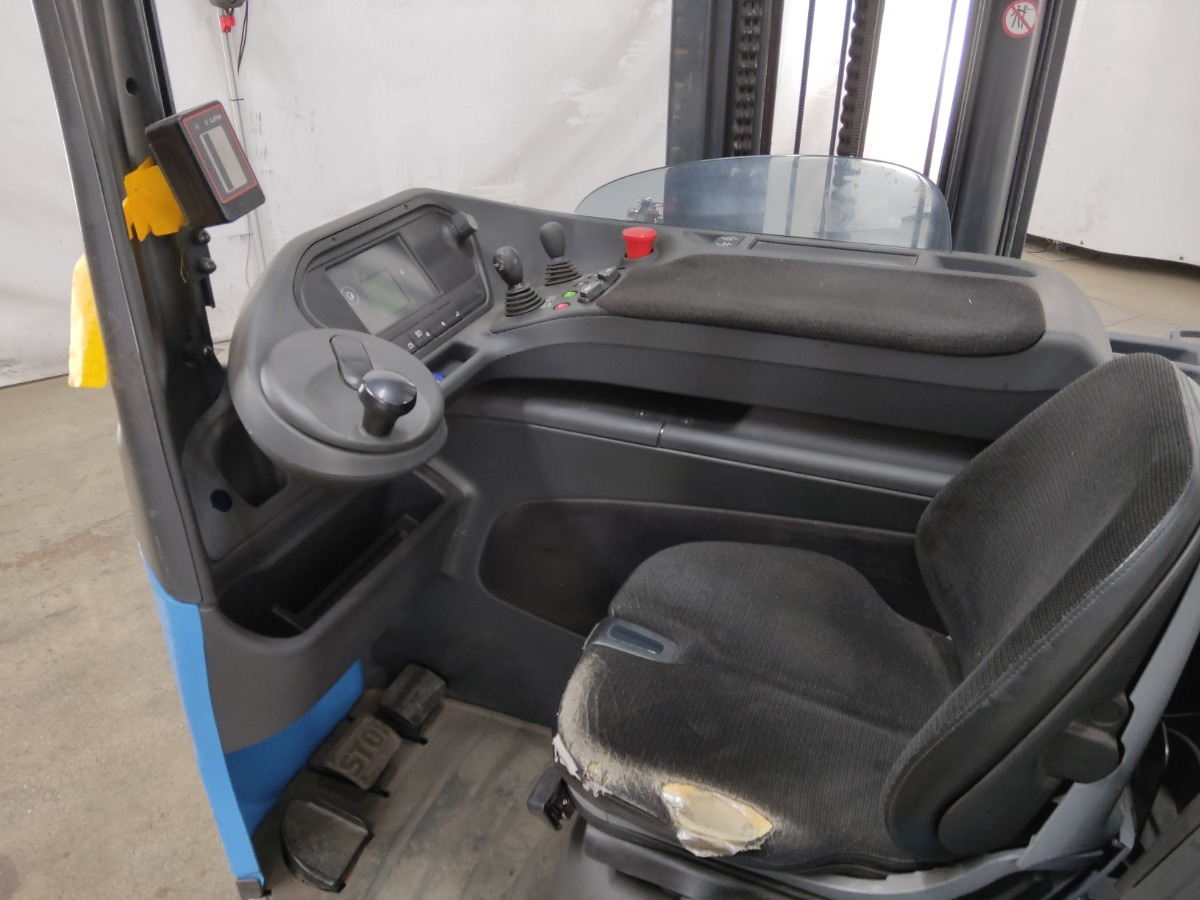 Linde R16HD - شاحنة مناولة: صور 3 Linde R16HD - شاحنة مناولة: صور 3