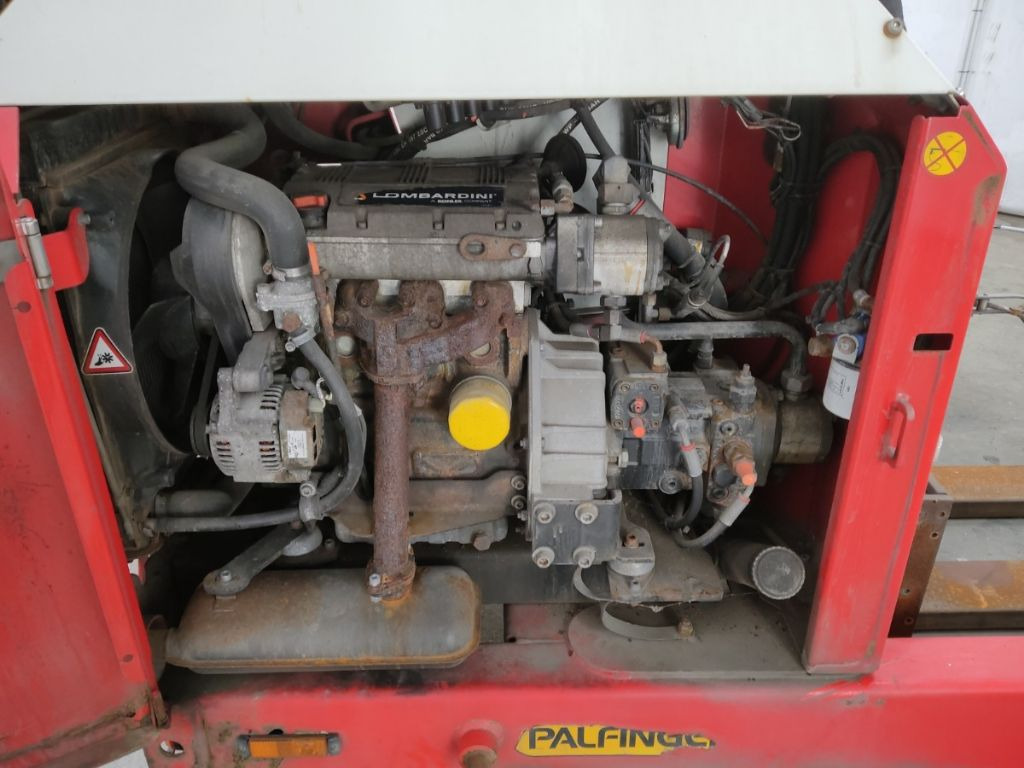 Palfinger F3-203PX - رافعة شوكية مثبتة على شاحنة: صور 4 Palfinger F3-203PX - رافعة شوكية مثبتة على شاحنة: صور 4