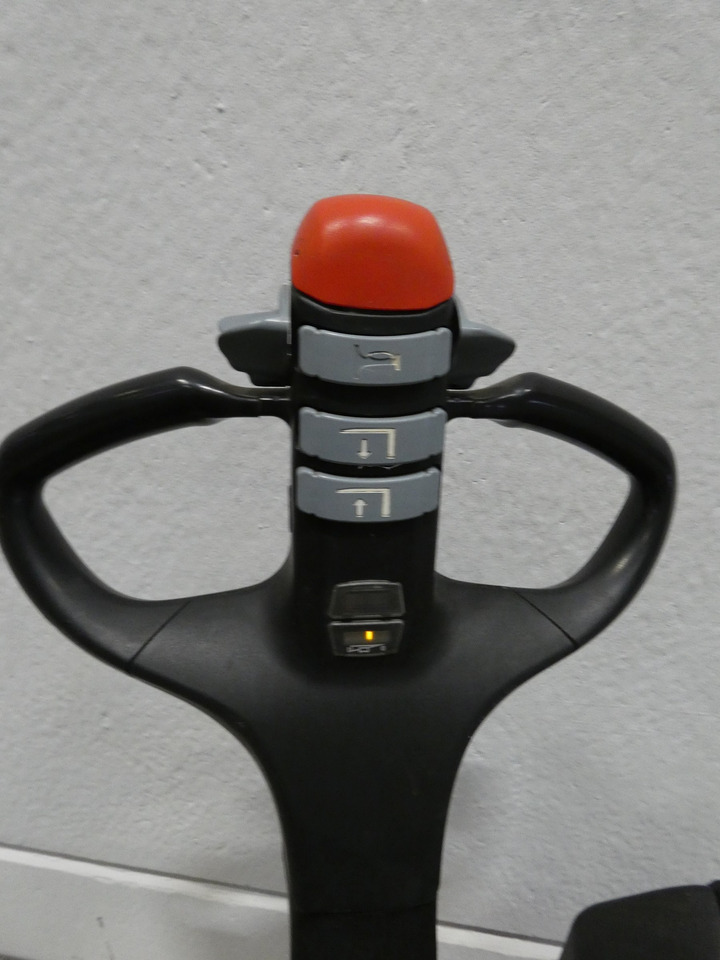 معدات الرفع منخفض المستوى Still ECU16: صور 7 معدات الرفع منخفض المستوى Still ECU16: صور 7