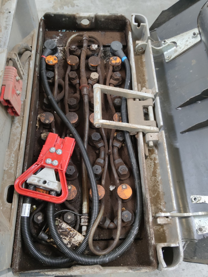 Still EXU-S22 - معدات الرفع منخفض المستوى: صور 4 Still EXU-S22 - معدات الرفع منخفض المستوى: صور 4