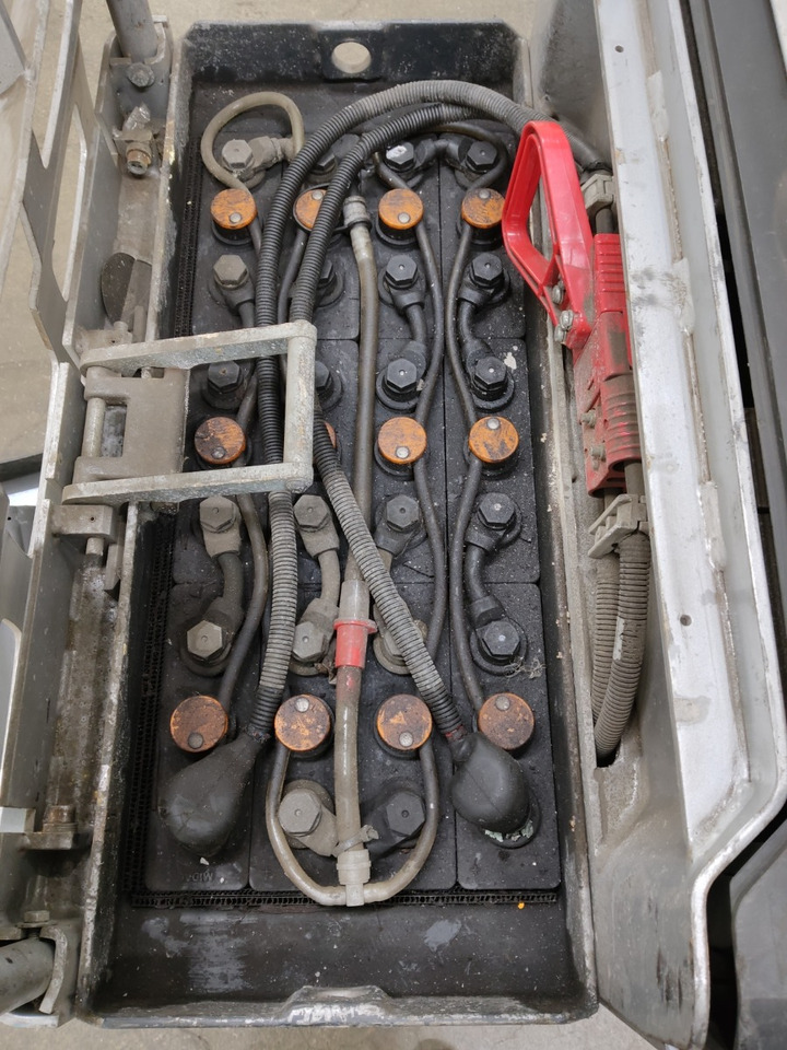 Still EXU-S24/TK/2400MM - معدات الرفع منخفض المستوى: صور 4 Still EXU-S24/TK/2400MM - معدات الرفع منخفض المستوى: صور 4