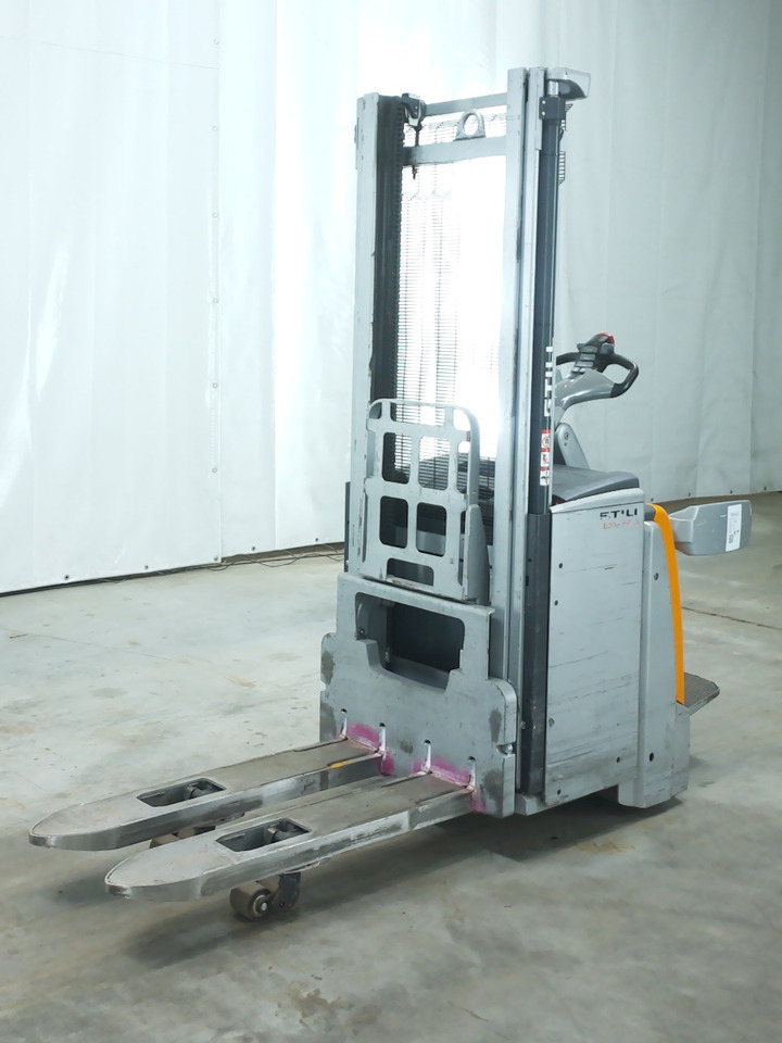 Still EXV-SF20I/570MM - معدات تكديس: صور 1 Still EXV-SF20I/570MM - معدات تكديس: صور 1