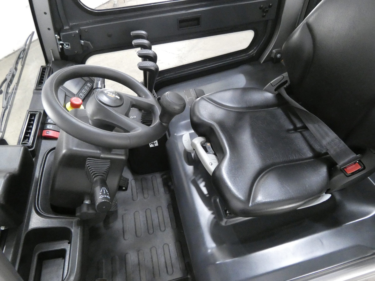 Still RCE-16P/LIION - رافعة شوكية كهربائية: صور 3 Still RCE-16P/LIION - رافعة شوكية كهربائية: صور 3