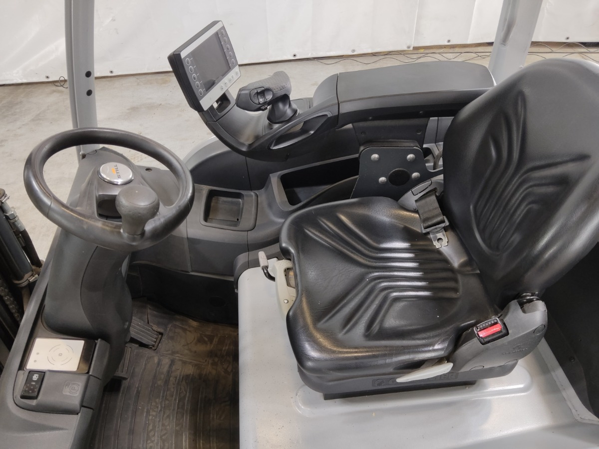 Still RX20-18 - رافعة شوكية كهربائية: صور 3 Still RX20-18 - رافعة شوكية كهربائية: صور 3