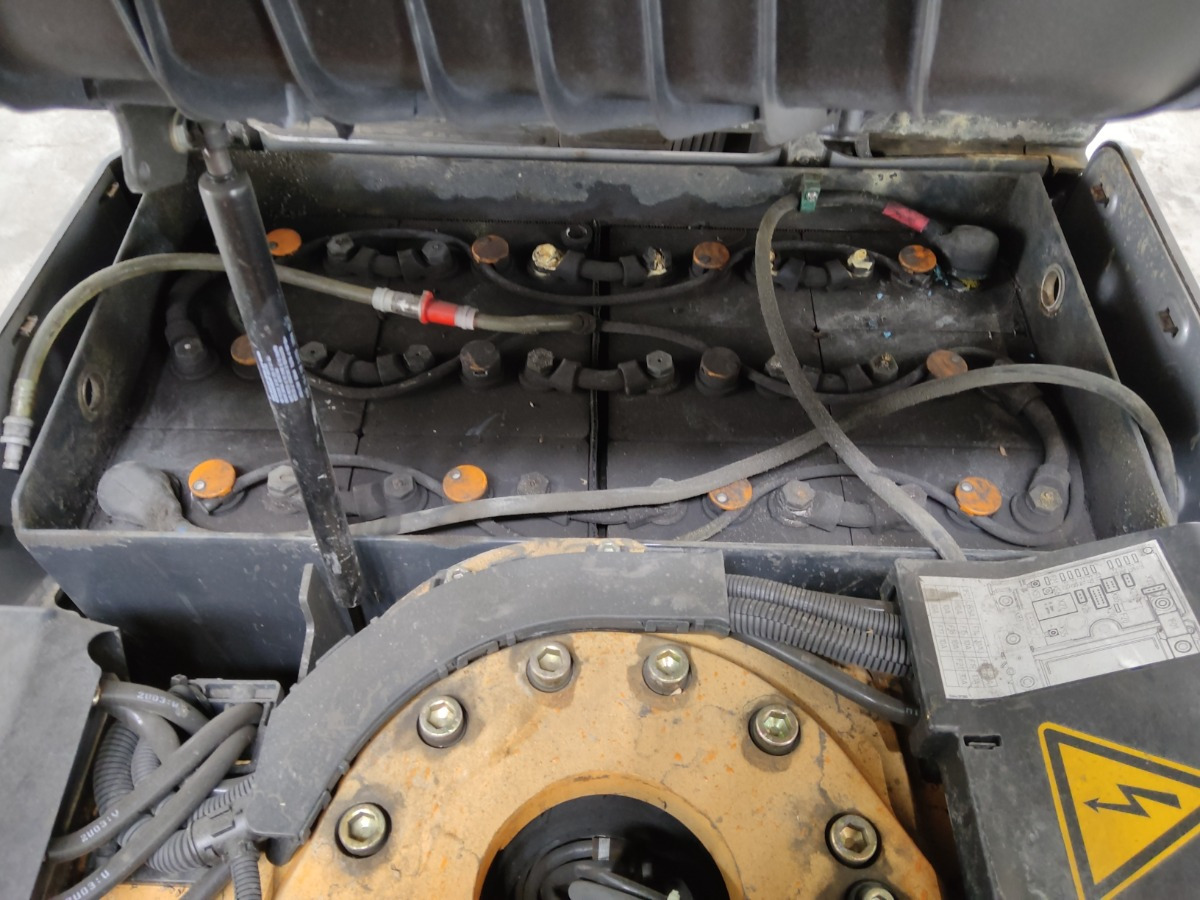 Still RX50-13 - رافعة شوكية كهربائية: صور 4 Still RX50-13 - رافعة شوكية كهربائية: صور 4