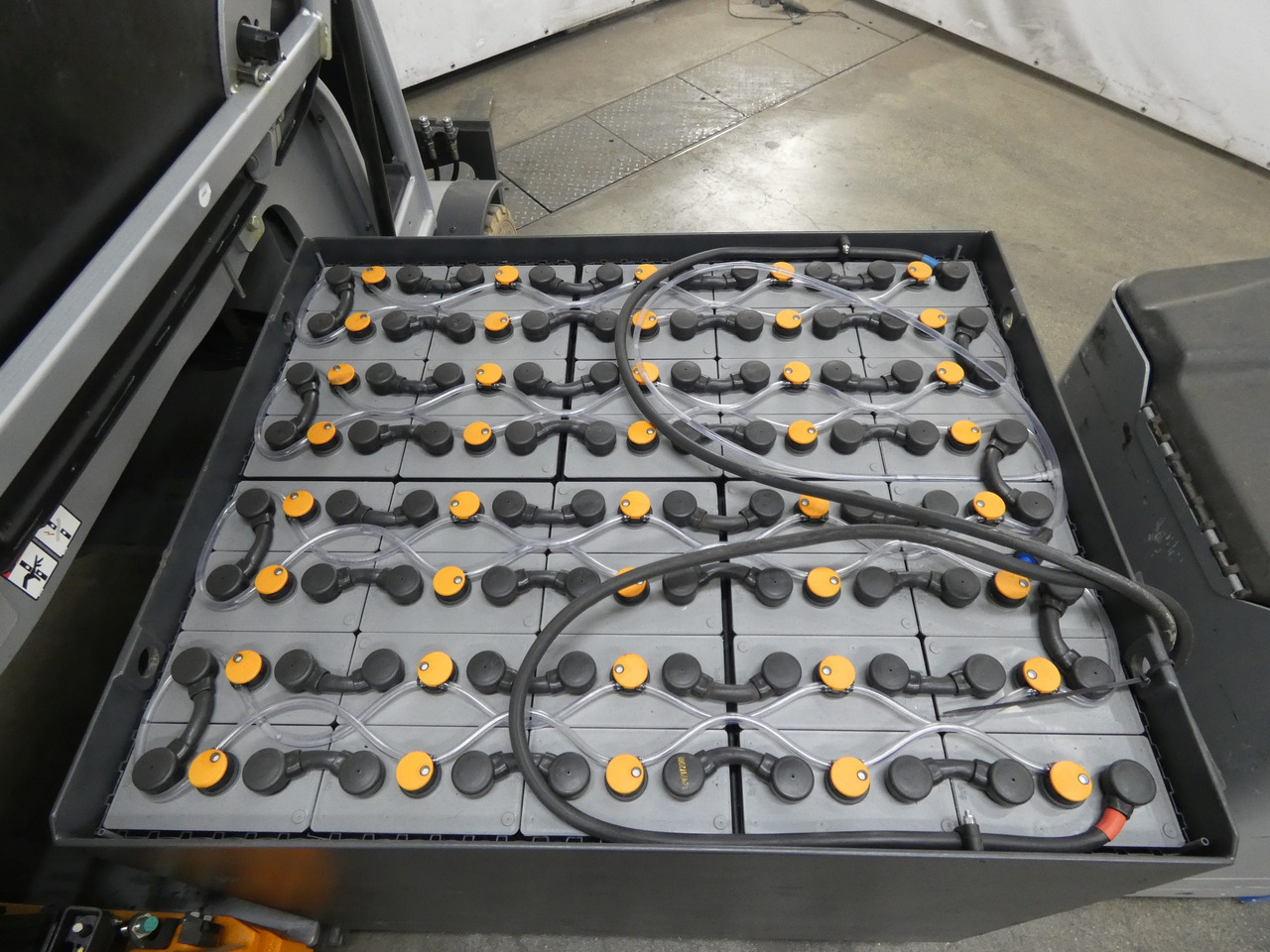 Still RX60-35/BRONZE - رافعة شوكية كهربائية: صور 4 Still RX60-35/BRONZE - رافعة شوكية كهربائية: صور 4