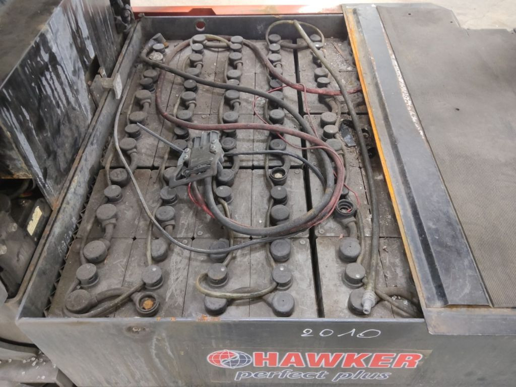 Toyota 7FBMF30 - رافعة شوكية كهربائية: صور 4 Toyota 7FBMF30 - رافعة شوكية كهربائية: صور 4