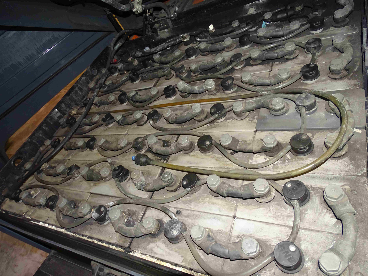 Toyota 8FBMT30 - رافعة شوكية كهربائية: صور 4 Toyota 8FBMT30 - رافعة شوكية كهربائية: صور 4