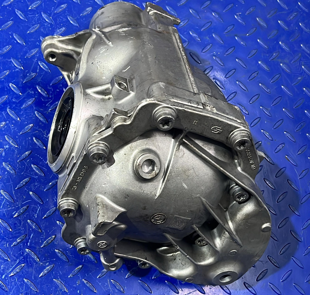 BMW Rear Differential xDrive 8643137-01 - نقل الحركة: صور 1 BMW Rear Differential xDrive 8643137-01 - نقل الحركة: صور 1