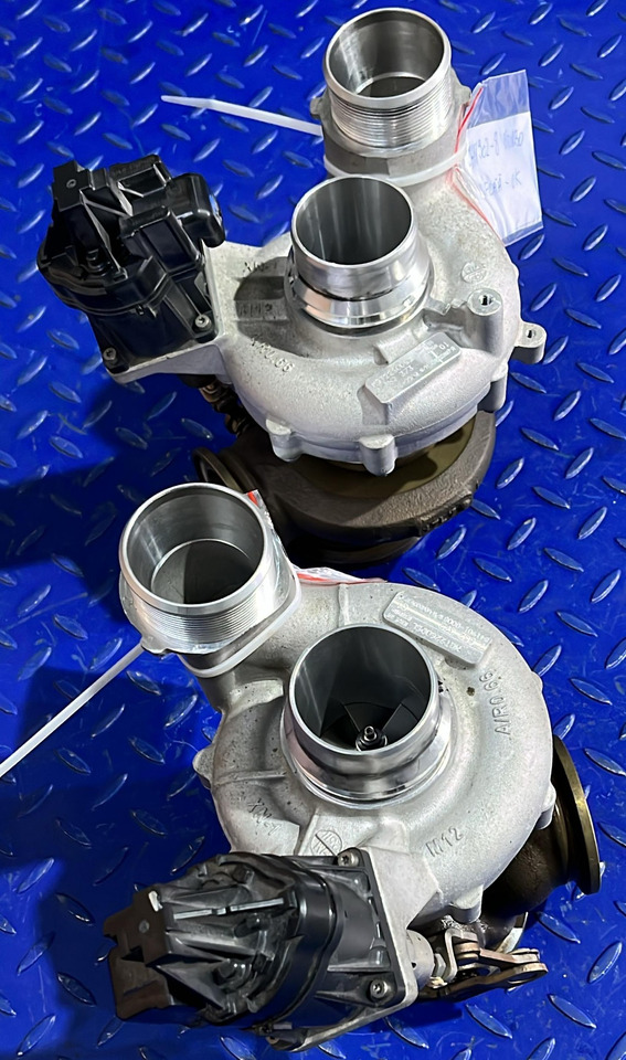 BMW Turbochargers S63 V8 7852372/7852373 - الشاحن التوربيني: صور 4 BMW Turbochargers S63 V8 7852372/7852373 - الشاحن التوربيني: صور 4