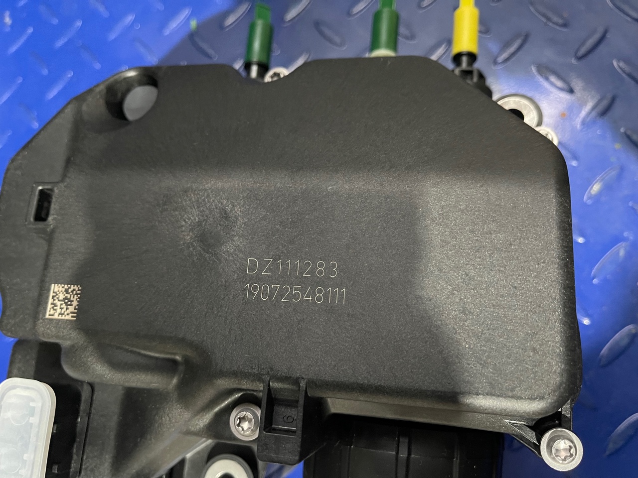John Deere 8400 Harvester SCR Pump DZ111283 - كاتم الصوت/ نظام العادم - آلة حصاد: صور 4 John Deere 8400 Harvester SCR Pump DZ111283 - كاتم الصوت/ نظام العادم - آلة حصاد: صور 4
