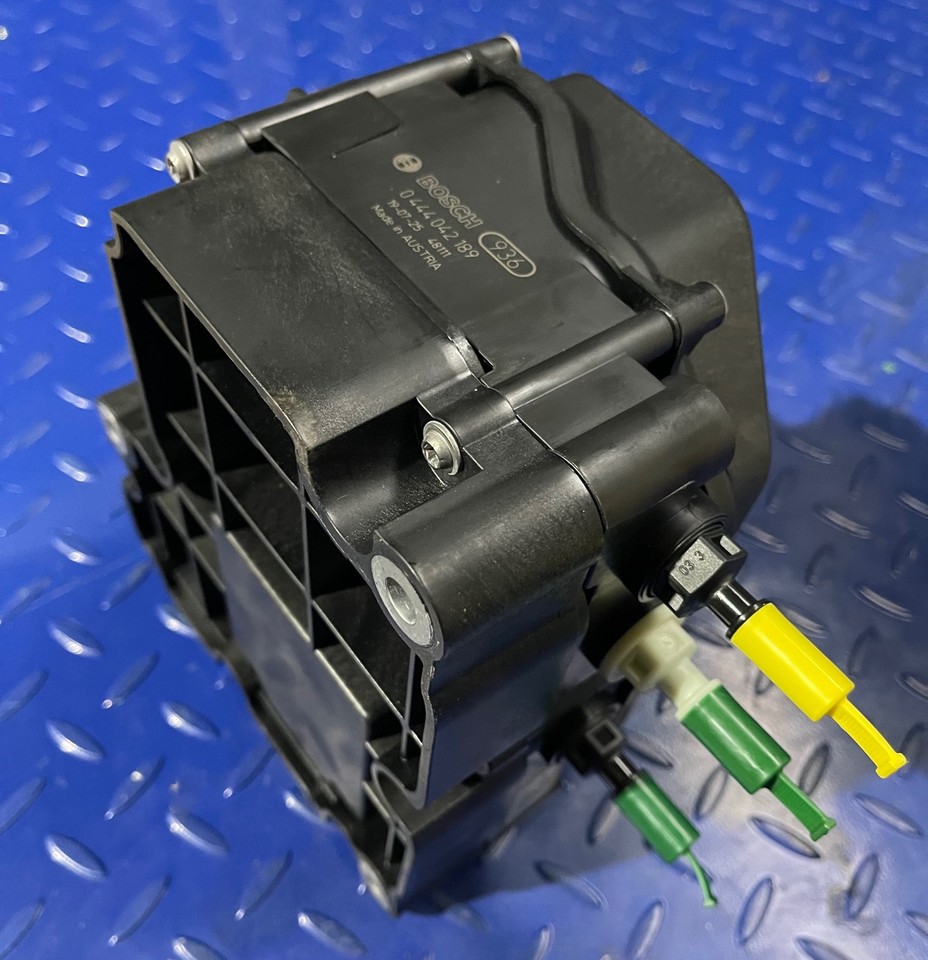 John Deere 8400 Harvester SCR Pump DZ111283 - كاتم الصوت/ نظام العادم - آلة حصاد: صور 5 John Deere 8400 Harvester SCR Pump DZ111283 - كاتم الصوت/ نظام العادم - آلة حصاد: صور 5