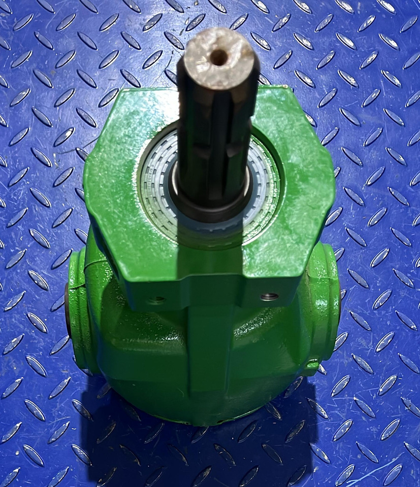 John Deere Gear case Differential DE20959 - علبة التروس و قطع الغيار - الآلات والماكينات الزراعية: صور 3 John Deere Gear case Differential DE20959 - علبة التروس و قطع الغيار - الآلات والماكينات الزراعية: صور 3