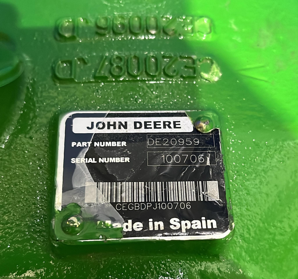 John Deere Gear case Differential DE20959 - علبة التروس و قطع الغيار - الآلات والماكينات الزراعية: صور 4 John Deere Gear case Differential DE20959 - علبة التروس و قطع الغيار - الآلات والماكينات الزراعية: صور 4
