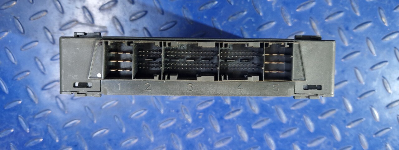 MERCEDES-BENZ Control Device Actros Mp4 CPC3 A0044464702 - قطع الغيار - أخرى: صور 3 MERCEDES-BENZ Control Device Actros Mp4 CPC3 A0044464702 - قطع الغيار - أخرى: صور 3