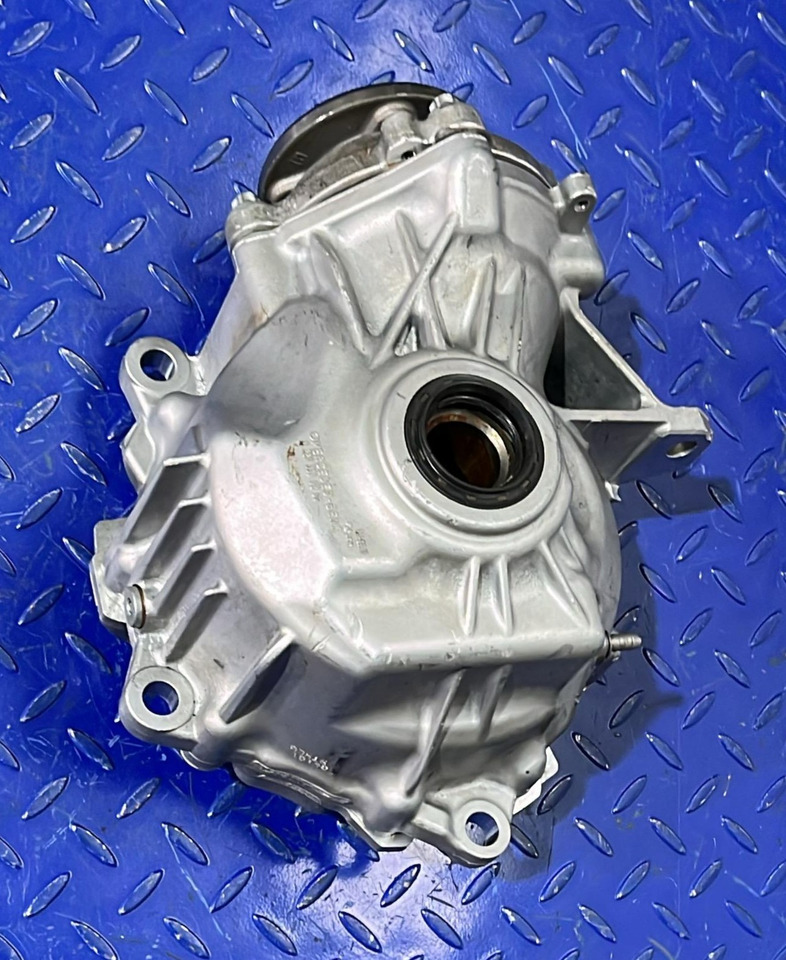 MERCEDES-BENZ Front differential A2213307801 - التفاضلية والعتاد: صور 1 MERCEDES-BENZ Front differential A2213307801 - التفاضلية والعتاد: صور 1