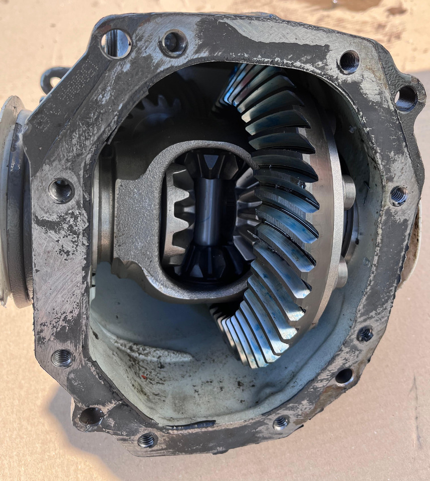 MERCEDES-BENZ S Class CL SL Rear Differential W216 A2163504600 AMG - التفاضلية والعتاد: صور 4 MERCEDES-BENZ S Class CL SL Rear Differential W216 A2163504600 AMG - التفاضلية والعتاد: صور 4