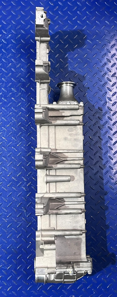 Mercedes Benz EGR ACTROS MP4 A4711406775 - كاتم الصوت/ نظام العادم - شاحنة: صور 3 Mercedes Benz EGR ACTROS MP4 A4711406775 - كاتم الصوت/ نظام العادم - شاحنة: صور 3