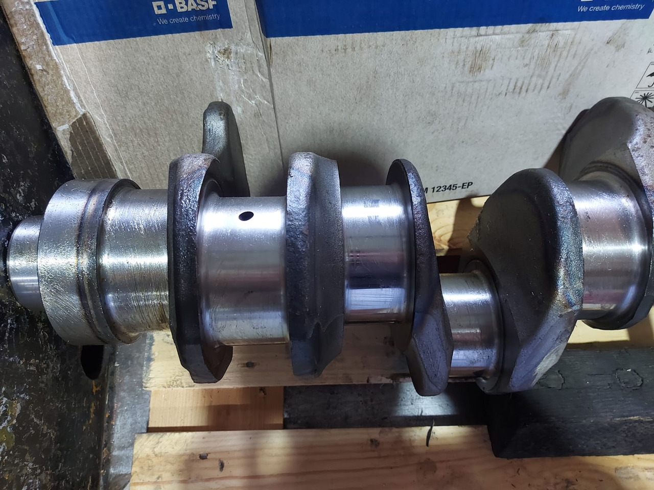 Mercedes Crankshaft OM473 Euro 6 - العمود المرفقي: صور 3 Mercedes Crankshaft OM473 Euro 6 - العمود المرفقي: صور 3
