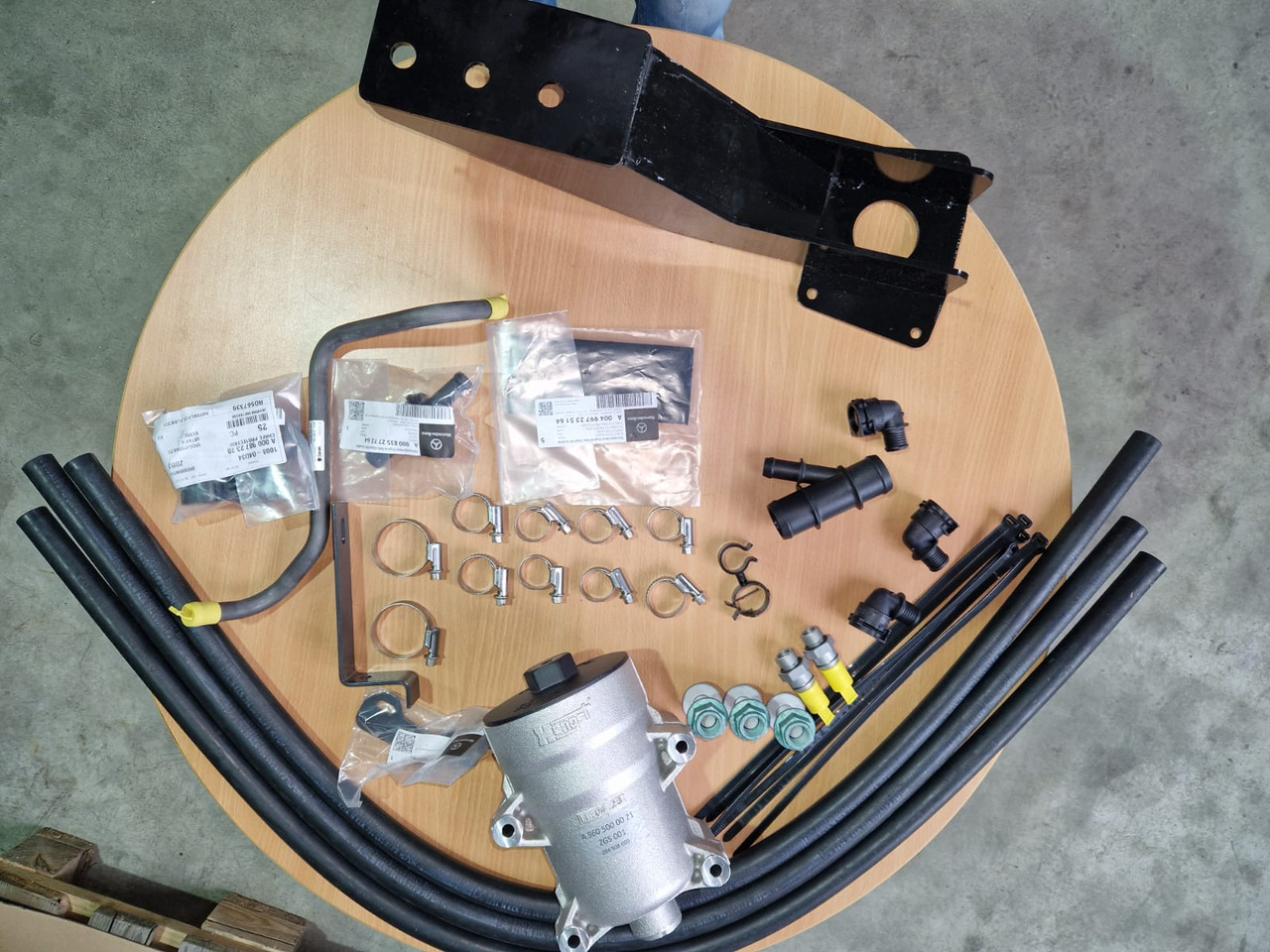Mercedes Retarder / Aquatarder Fluid filter kit - أجزاء الفرامل: صور 1 Mercedes Retarder / Aquatarder Fluid filter kit - أجزاء الفرامل: صور 1