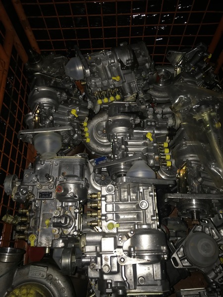Mercedes Vito W638 Injection Pump Bosch - مضخات الوقود - حافلة: صور 1 Mercedes Vito W638 Injection Pump Bosch - مضخات الوقود - حافلة: صور 1
