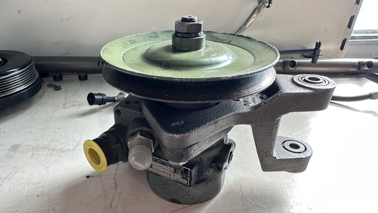 Mercedes Servo Hidraulik Pump 7673955546 - مضخة هيدروليكية: صور 2 Mercedes Servo Hidraulik Pump 7673955546 - مضخة هيدروليكية: صور 2