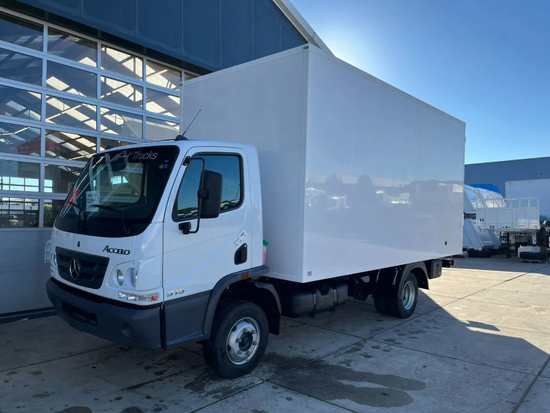 Mercedes-Benz Accelo 915 4x2 Closed Cargo Truck - بصندوق مغلق شاحنة: صور 1 Mercedes-Benz Accelo 915 4x2 Closed Cargo Truck - بصندوق مغلق شاحنة: صور 1