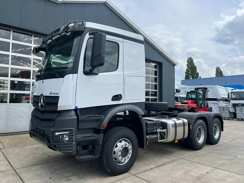 Mercedes-Benz Actros 3348 S 6x4 Tractor Head - شاحنة جرار: صور 1 Mercedes-Benz Actros 3348 S 6x4 Tractor Head - شاحنة جرار: صور 1