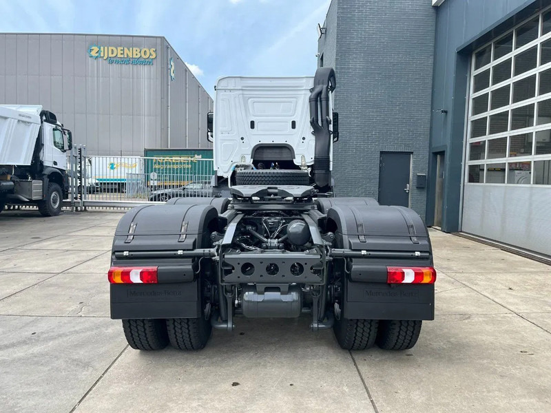 Mercedes-Benz Actros 3348 S 6x4 Tractor Head - شاحنة جرار: صور 5 Mercedes-Benz Actros 3348 S 6x4 Tractor Head - شاحنة جرار: صور 5
