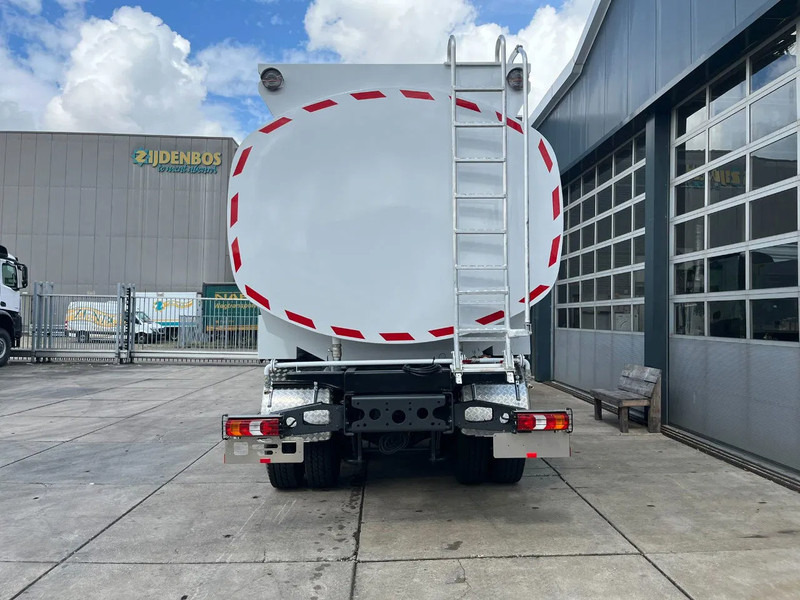 Mercedes-Benz Arocs 3340 6x6 Water Tank Truck - شاحنة صهريج: صور 4 Mercedes-Benz Arocs 3340 6x6 Water Tank Truck - شاحنة صهريج: صور 4