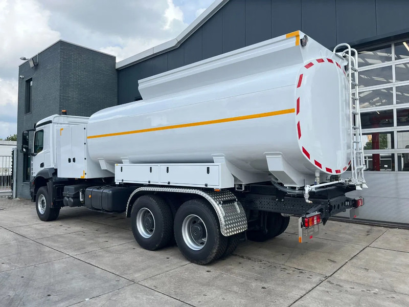 Mercedes-Benz Arocs 4040 6x6 Water Tank Truck - شاحنة صهريج: صور 3 Mercedes-Benz Arocs 4040 6x6 Water Tank Truck - شاحنة صهريج: صور 3