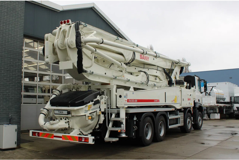 Mercedes-Benz Arocs 4140 8x4 Sany SY43 Concrete pump Build by Putzmeister - مضخة خرسانة: صور 3 Mercedes-Benz Arocs 4140 8x4 Sany SY43 Concrete pump Build by Putzmeister - مضخة خرسانة: صور 3