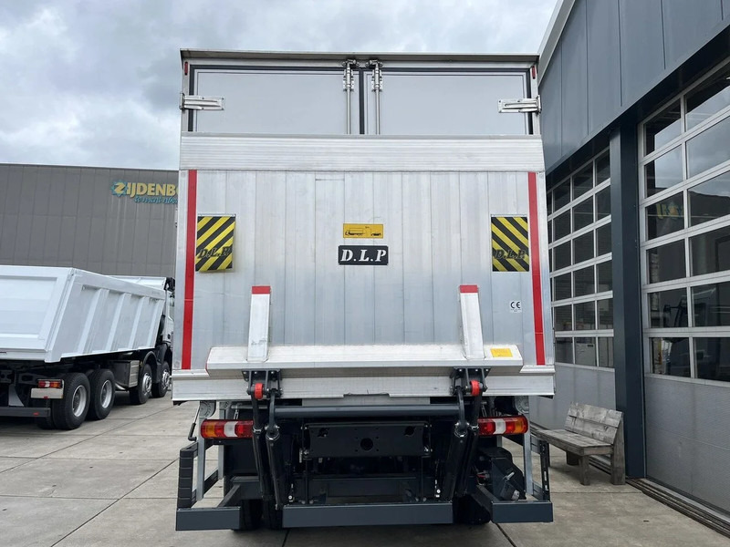 Mercedes-Benz Atego 1725 4x4 Refrigerator Truck (6 units) - مبردة شاحنة: صور 5 Mercedes-Benz Atego 1725 4x4 Refrigerator Truck (6 units) - مبردة شاحنة: صور 5