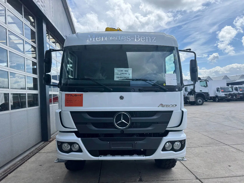 Mercedes-Benz Atego Atego 1725 4x4 Flatbed with Hyva HB120 Crane - شاحنة كرين: صور 2 Mercedes-Benz Atego Atego 1725 4x4 Flatbed with Hyva HB120 Crane - شاحنة كرين: صور 2