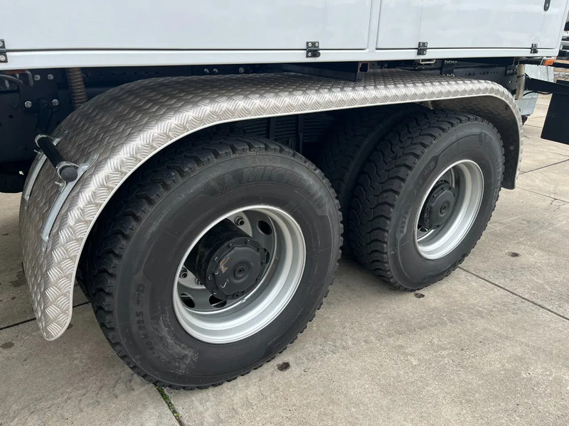 شاحنة صهريج جديد Mercedes-Benz Axor 3344 6x4 Water Tank Truck: صور 6 شاحنة صهريج جديد Mercedes-Benz Axor 3344 6x4 Water Tank Truck: صور 6