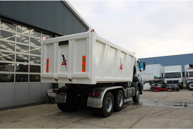 Mercedes-Benz Axor 3344 K 6x4 Tipper Truck - قلابات: صور 4 Mercedes-Benz Axor 3344 K 6x4 Tipper Truck - قلابات: صور 4