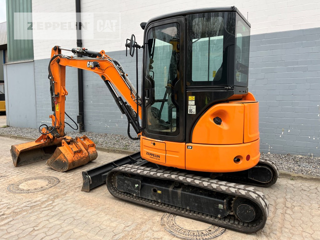 Cat 303.5ECR - حفارة مصغرة: صور 3 Cat 303.5ECR - حفارة مصغرة: صور 3