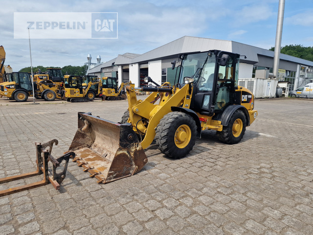 Cat 906M - اللودر بعجل: صور 1 Cat 906M - اللودر بعجل: صور 1