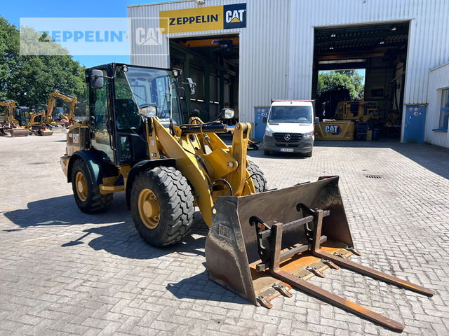 Cat 906M - اللودر بعجل: صور 1 Cat 906M - اللودر بعجل: صور 1