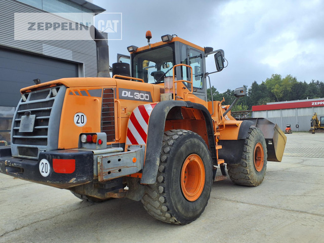 Doosan DL300 - اللودر بعجل: صور 4 Doosan DL300 - اللودر بعجل: صور 4