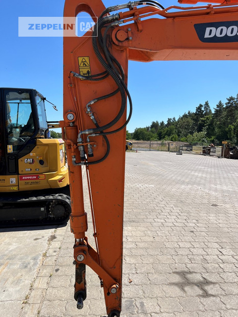 Doosan DX85R-3 - حفارة مصغرة: صور 5 Doosan DX85R-3 - حفارة مصغرة: صور 5