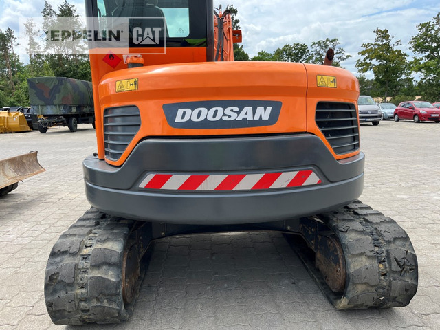 Doosan DX85R-3 - حفارة مصغرة: صور 4 Doosan DX85R-3 - حفارة مصغرة: صور 4