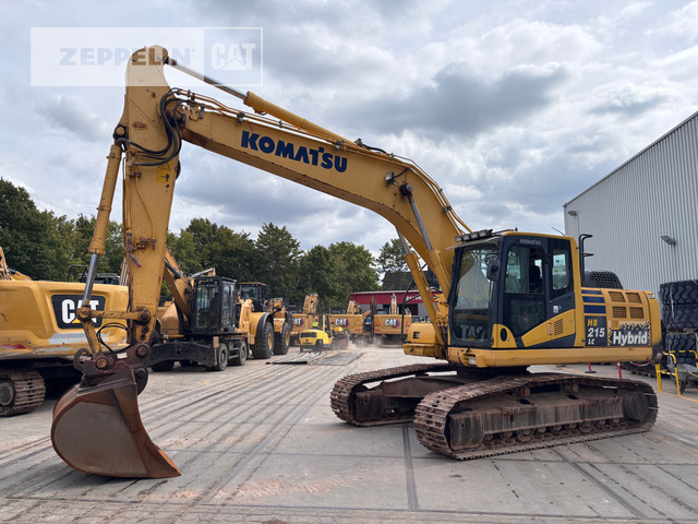 Komatsu HB215LC-2 - حفارات زحافة: صور 1 Komatsu HB215LC-2 - حفارات زحافة: صور 1