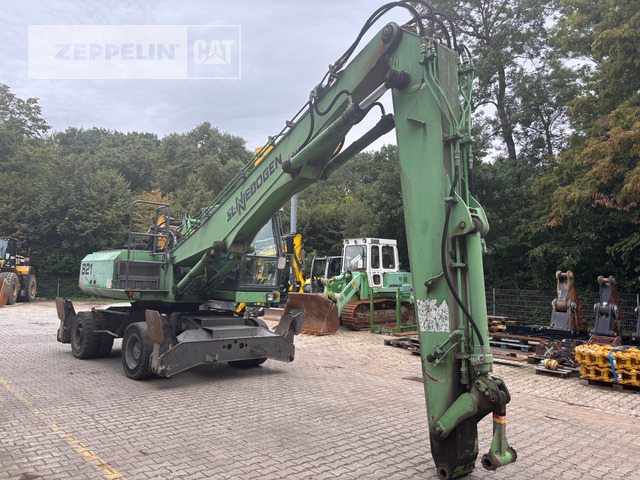 Sennebogen 821 - حفارة النقل والشحن: صور 4 Sennebogen 821 - حفارة النقل والشحن: صور 4