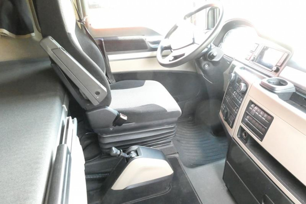 MAN TG-X 24.500 6x2-4 LL-U Pritsche Maschinentransporter - شاحنات مسطحة: صور 3 MAN TG-X 24.500 6x2-4 LL-U Pritsche Maschinentransporter - شاحنات مسطحة: صور 3