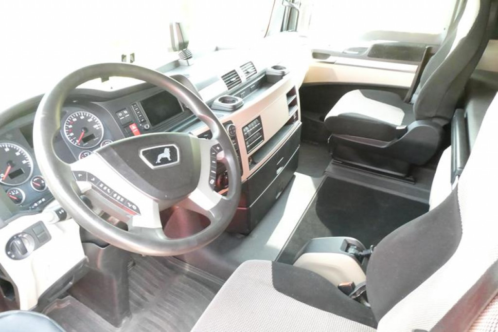 MAN TG-X 24.500 6x2-4 LL-U Pritsche Maschinentransporter - شاحنات مسطحة: صور 2 MAN TG-X 24.500 6x2-4 LL-U Pritsche Maschinentransporter - شاحنات مسطحة: صور 2