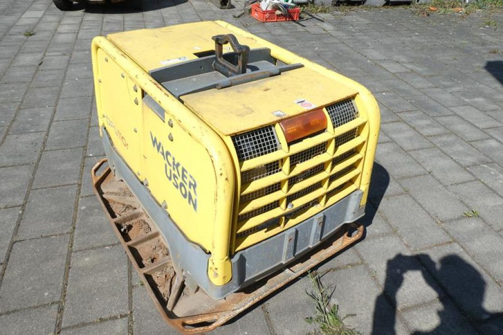 Wacker Rüttelplatte DPU 110rLem970 Baumaschine inkl. Fe - صفائح اهتزازية: صور 5 Wacker Rüttelplatte DPU 110rLem970 Baumaschine inkl. Fe - صفائح اهتزازية: صور 5